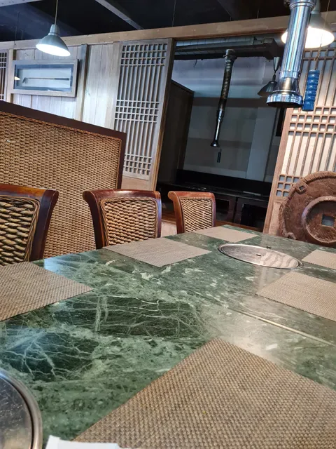 The Grill House Restaurant