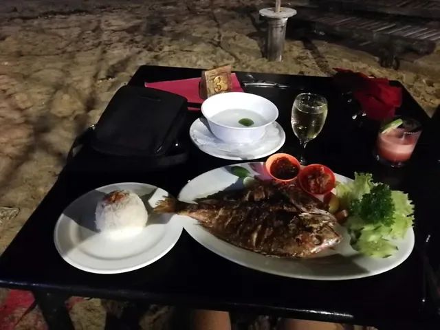 Tootsie Beach Bar & Restaurant