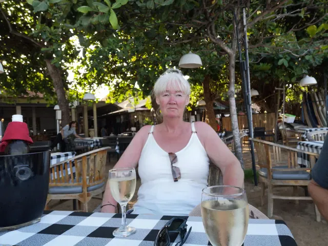 Tootsie Beach Bar & Restaurant