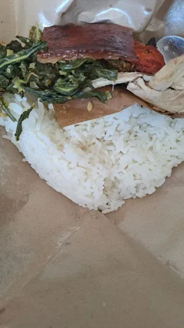 Warung Babi Guling Nyumu