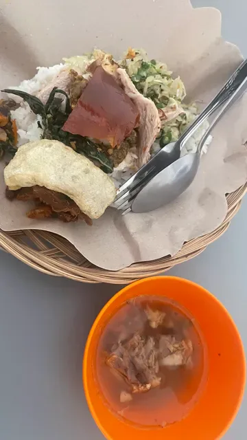 Warung Babi Guling Nyumu