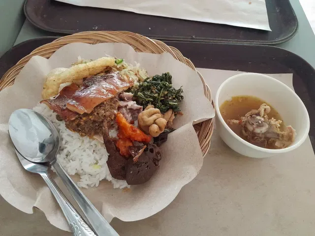 Warung Babi Guling Nyumu