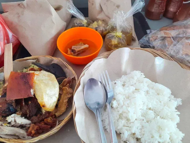 Warung Babi Guling Nyumu