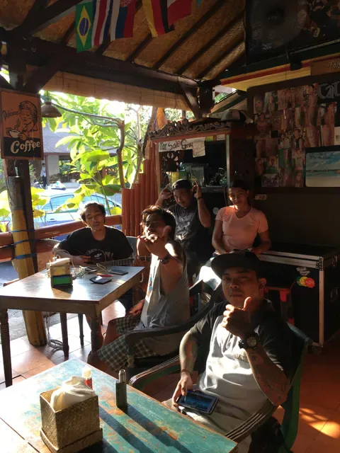 Warung Beach Breeze