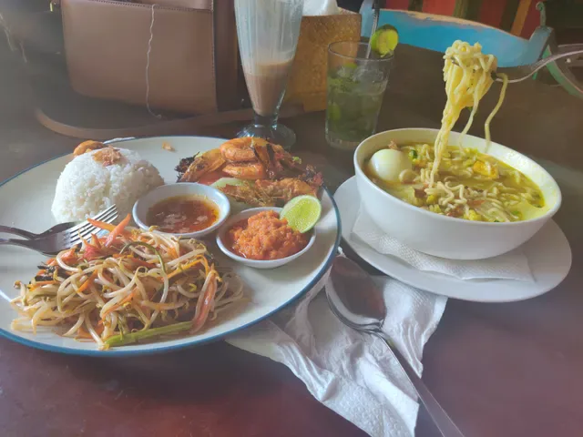 Warung Beach Breeze