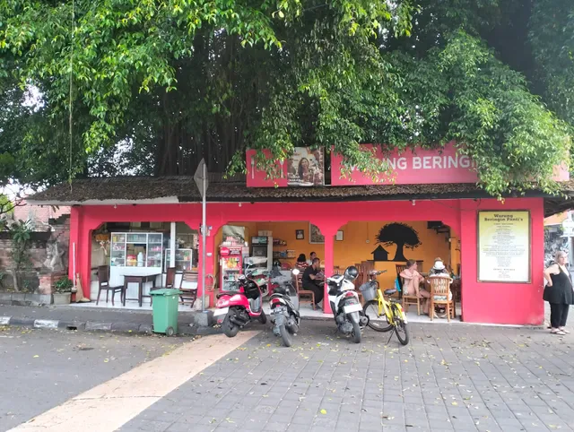 Warung Beringin Panti's