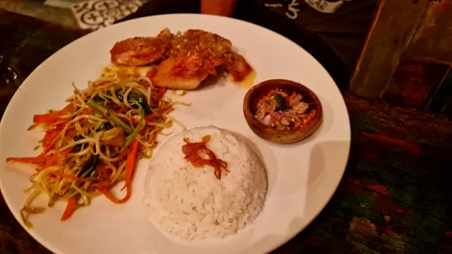 Warung Coconut Tree