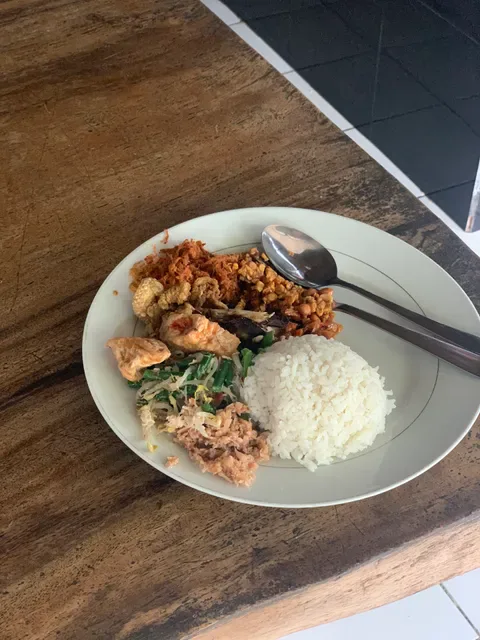 Warung Jukut Undis