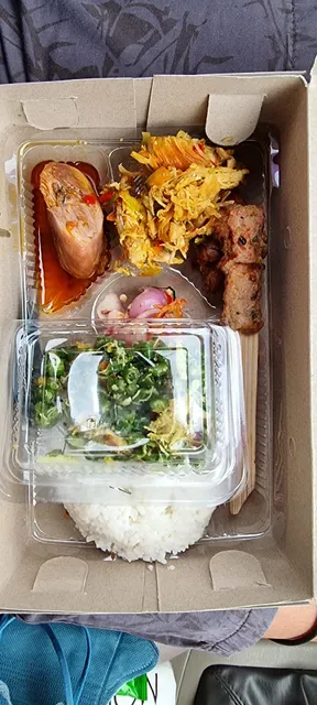 Warung Nasi Ayam Ibu Oki