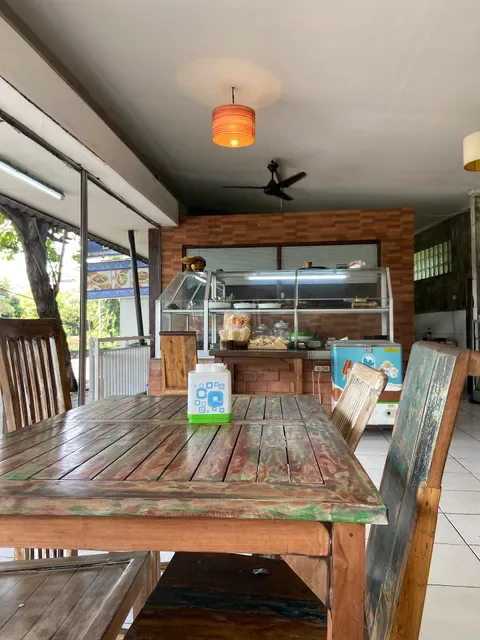 Warung Nasi Ayam Ibu Oki