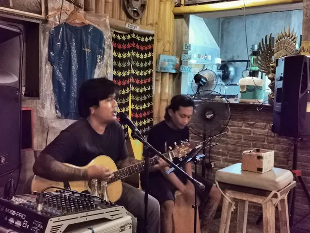 Warung Old Brick