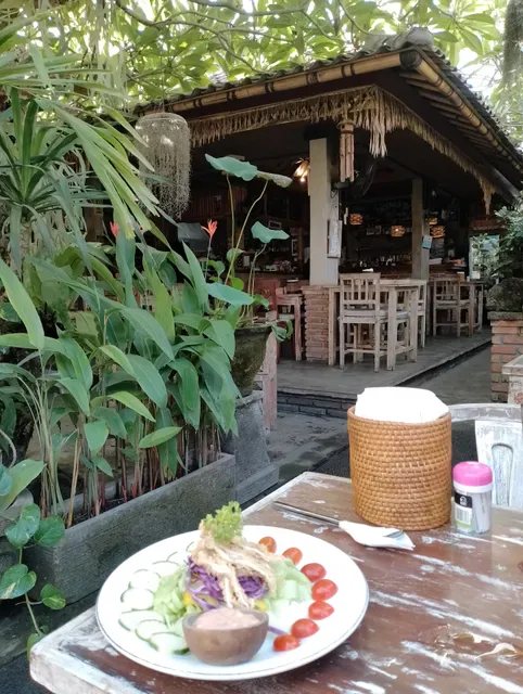 Warung Old Brick
