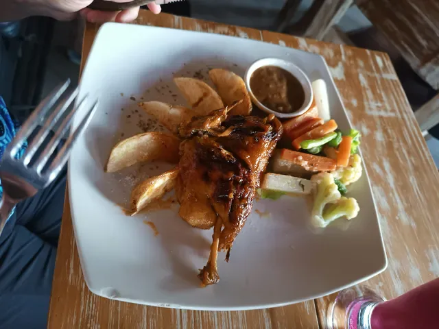 Warung Pengkola
