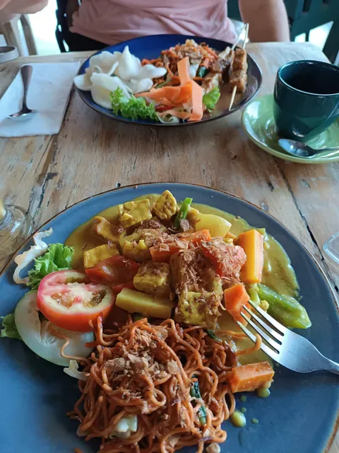 Warung Pengkola