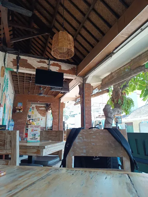 Warung Pengkola