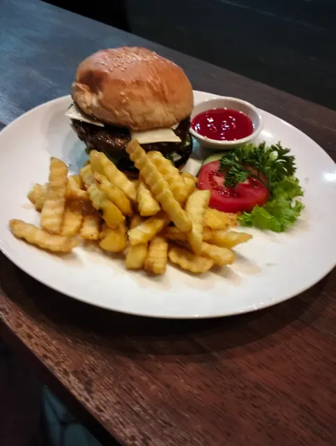 Warung Pengkola