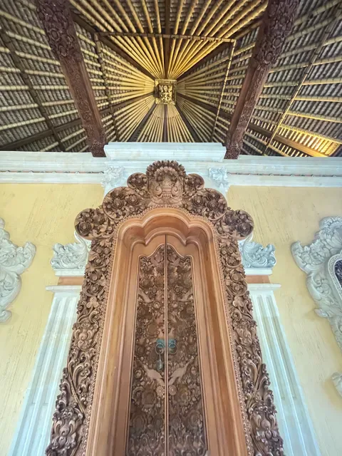 Warung Saro