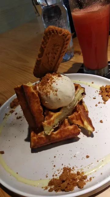 Al Bacio Gelato & Cafe