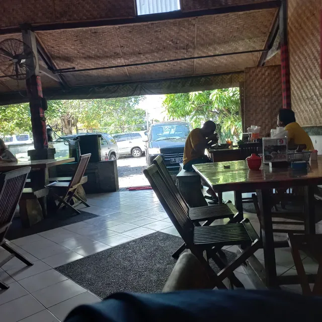 Lawar Bali Kartika