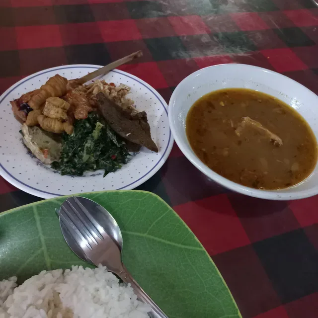 Lawar Bali Kartika