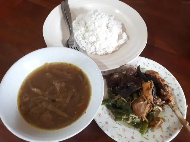 Lawar Bali Kartika