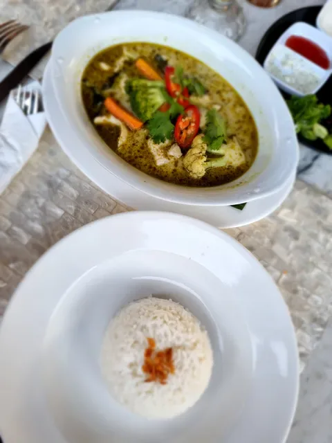 Margot Riverside Restaurant