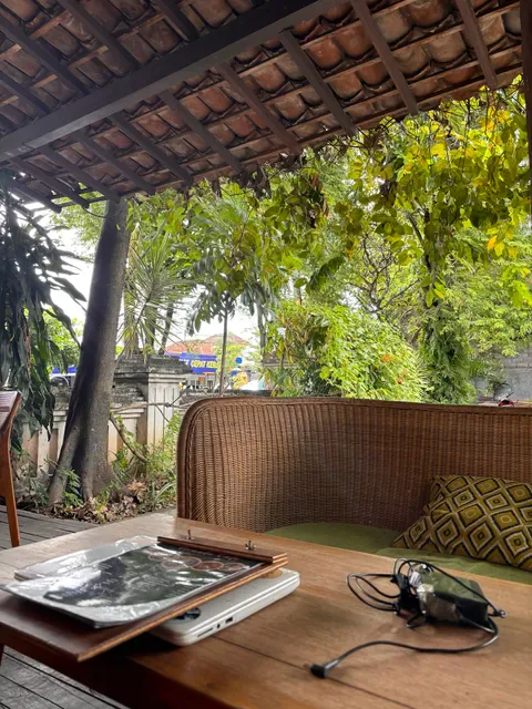 Veranda Cafe