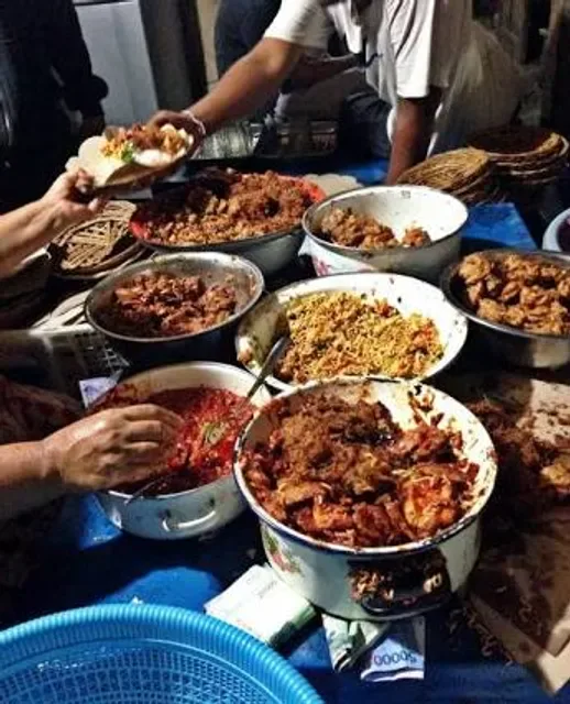 Warung Nasi Men Lotri