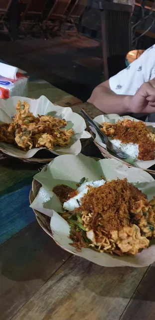 Warung Nasi Men Lotri