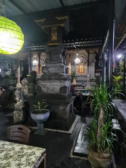 Warung Nasi Men Lotri