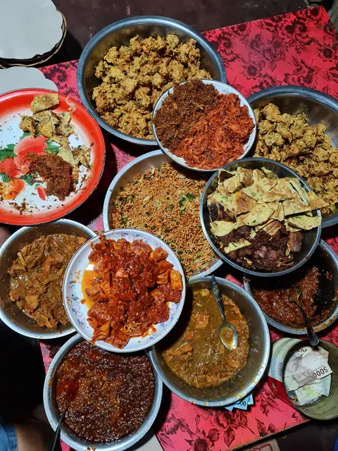 Warung Nasi Men Lotri