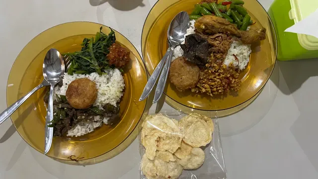 Warung Sari Manis