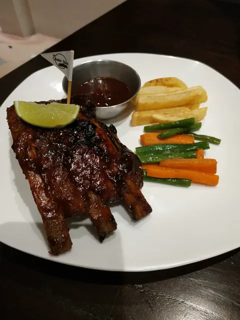 Queen Shen Ribs And Grill