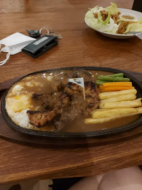 Queen Shen Ribs And Grill