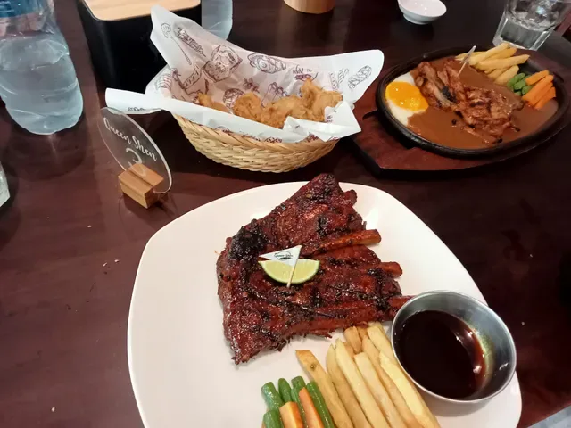 Queen Shen Ribs And Grill