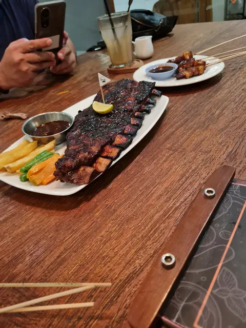 Queen Shen Ribs And Grill