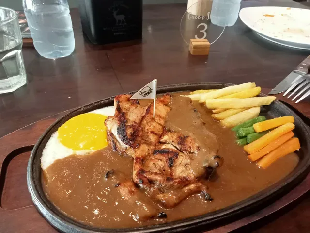 Queen Shen Ribs And Grill