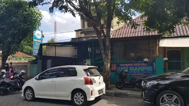 Warung Madura Sudi Mampir (Tidak Buka Cabang)