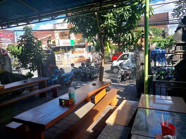 Warung Pojok