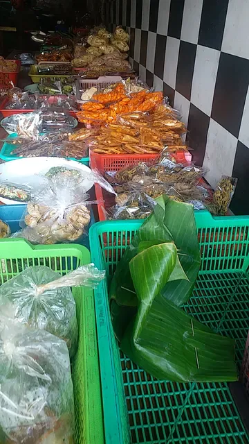 Es Waneng