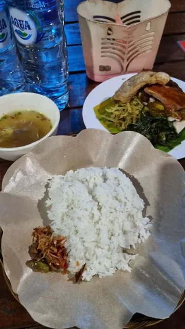 Nasi Babi Guling Malam