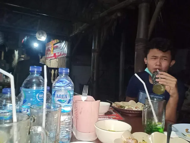 Nasi Babi Guling Malam