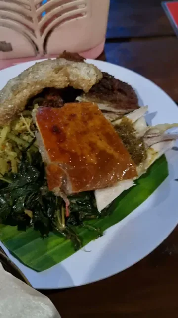 Nasi Babi Guling Malam