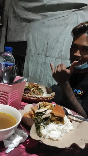 Nasi Babi Guling Malam