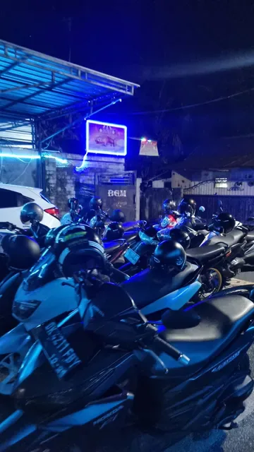Nasi Babi Guling Malam
