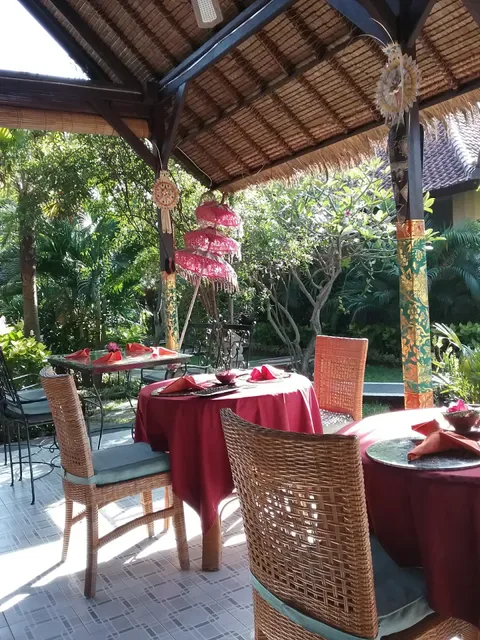Man's Cottages & Spa