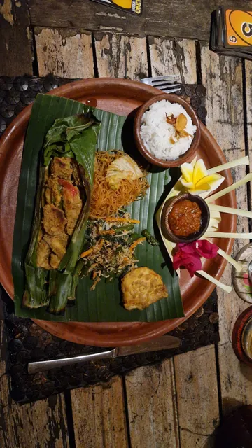 MANTRA SARI RESTO