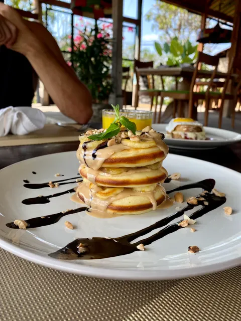 Senja Restaurant Sumberkima Hill retreat