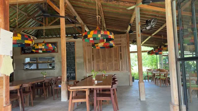 Senja Restaurant Sumberkima Hill retreat