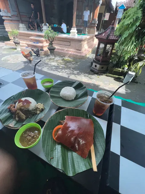 Babi Guling Warung Vengkung